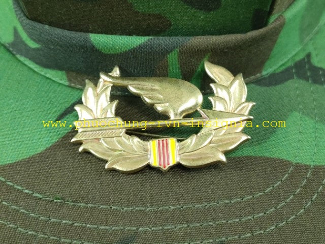 RVN Ranger Biet-Dong-Quan BDQ Metal Beret Hat Cap Badge