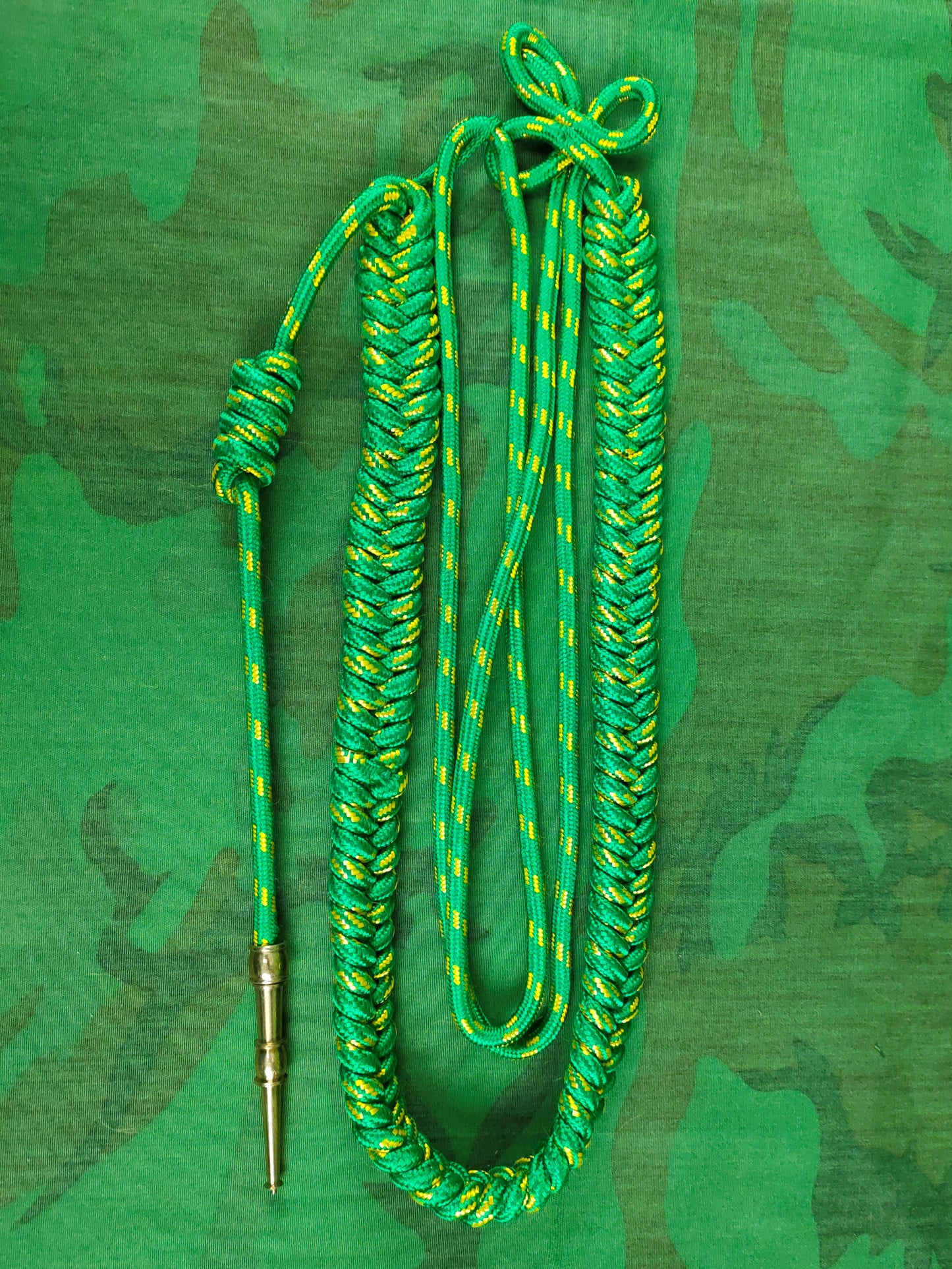 RVN Bieu-Chuong Quan-Cong Boi-Tinh Military Merit Medal Award Shoulder Cord