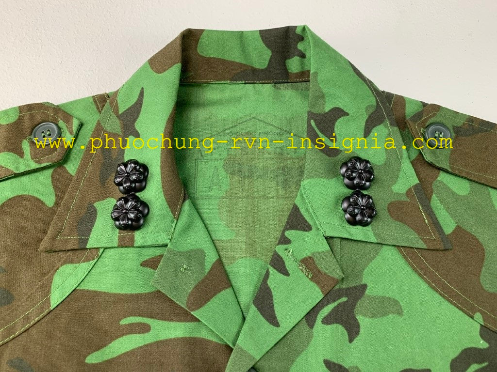 Mid war RVN Trung-Uy / First Lieutenant - Officer Combat Subdued Metal Collar Rank Badge