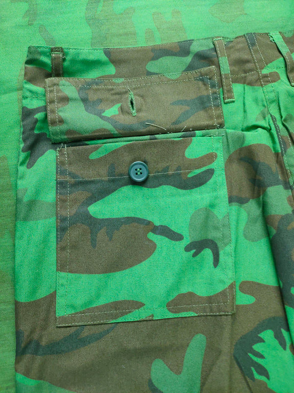 SMALL Nhay-du  Vietnamese Airborne Camo Leaf Pattern Zipper Shirt & Pants