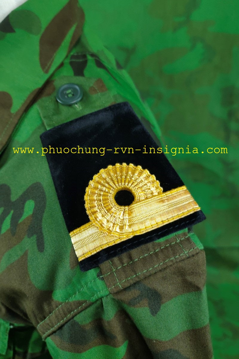 Hai-Quan Thieu-Uy - LDNN / RVN Navy - SEAL Second-Lieutenant Shoulder Rank Slide Set