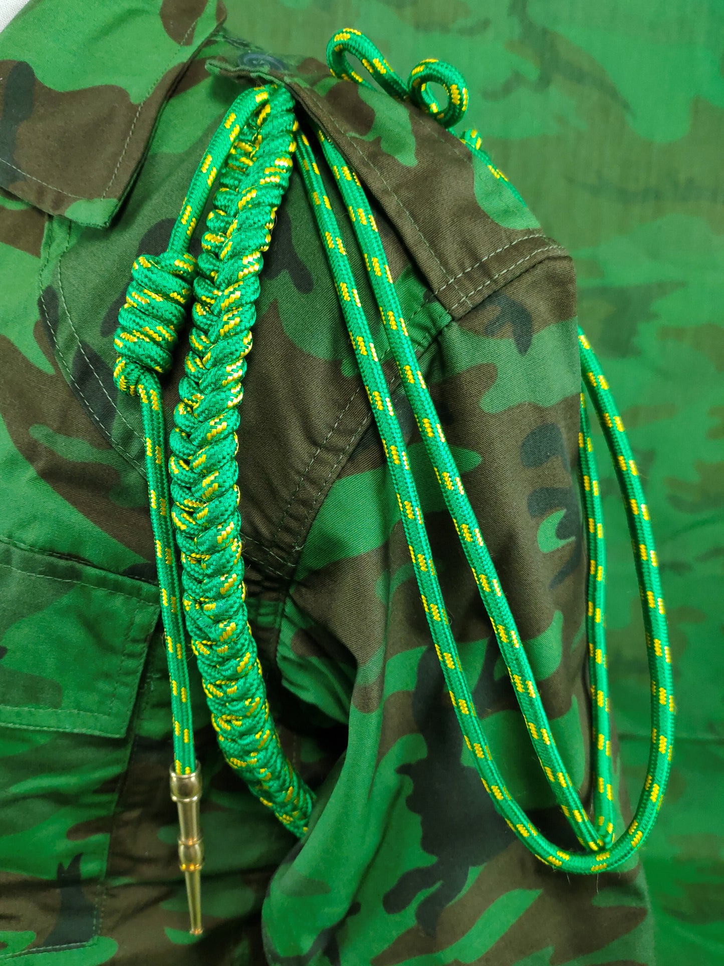RVN Bieu-Chuong Quan-Cong Boi-Tinh Military Merit Medal Award Shoulder Cord