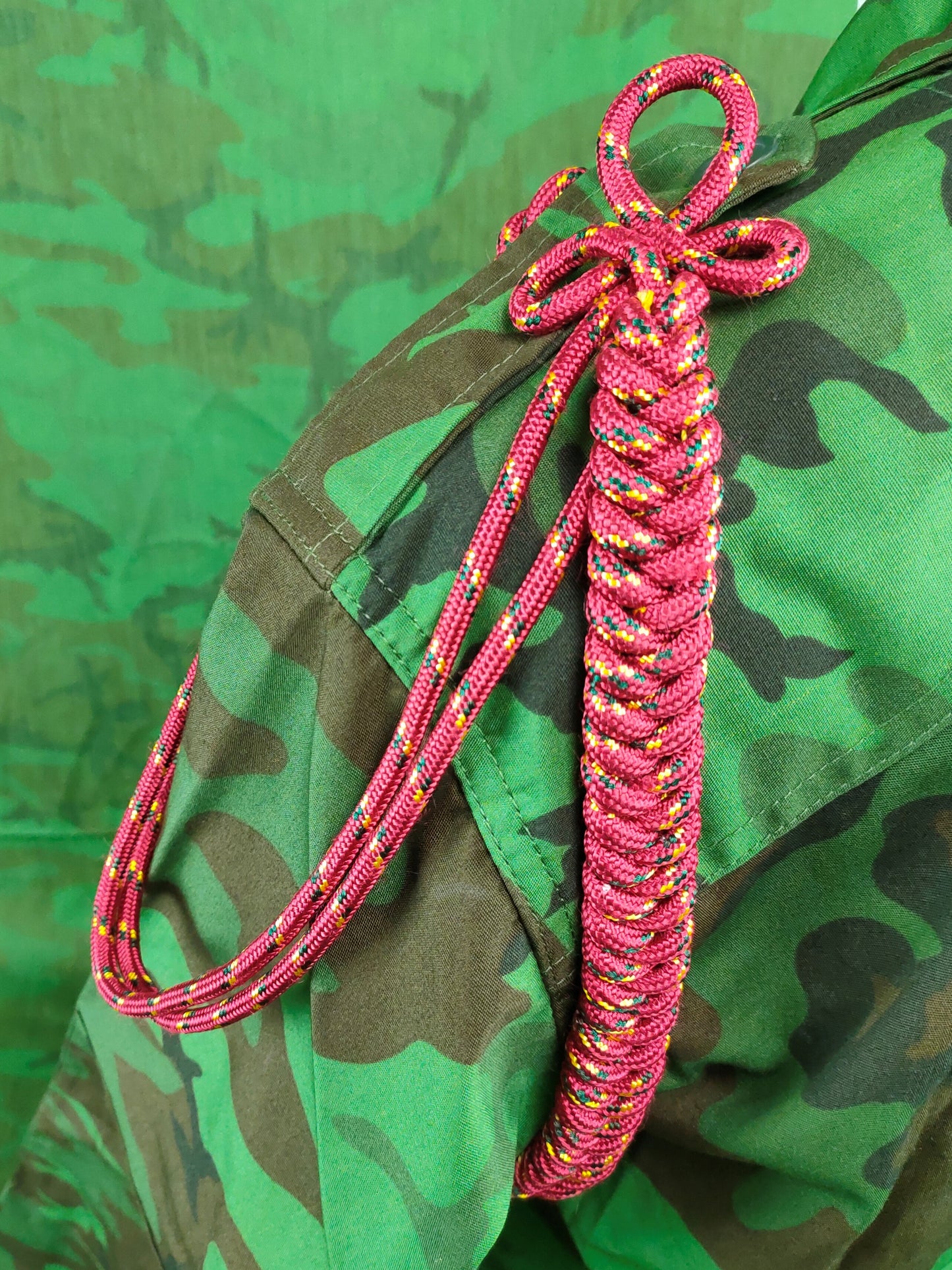 RVN Bieu-Chuong Tam-Hop Highest Military Combination Award Shoulder Cord